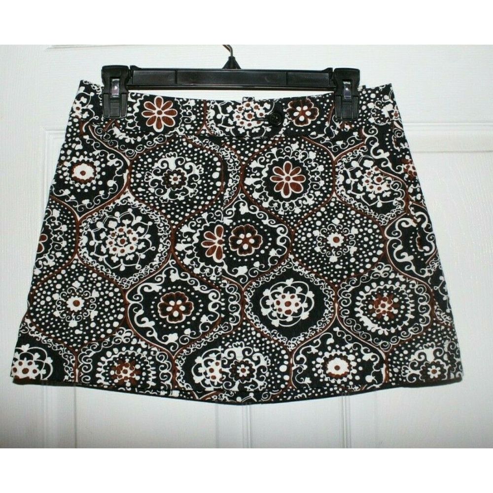 Trina Turk  textured.mini skirt size 0